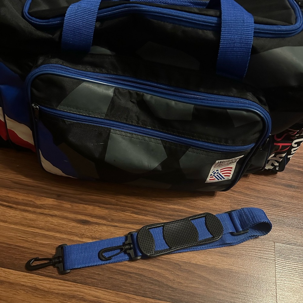 VTG 1994 World Cup USA Soccer Large Duffel Bag - Picture 8 of 15